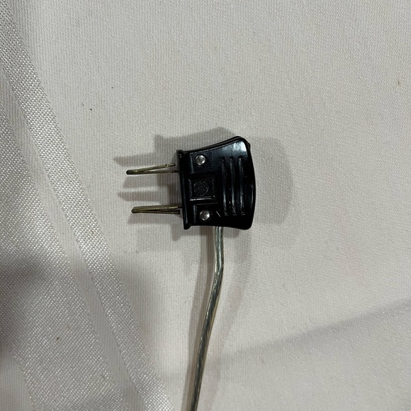 Antique Glass Table Lamp - Picture 12 of 12